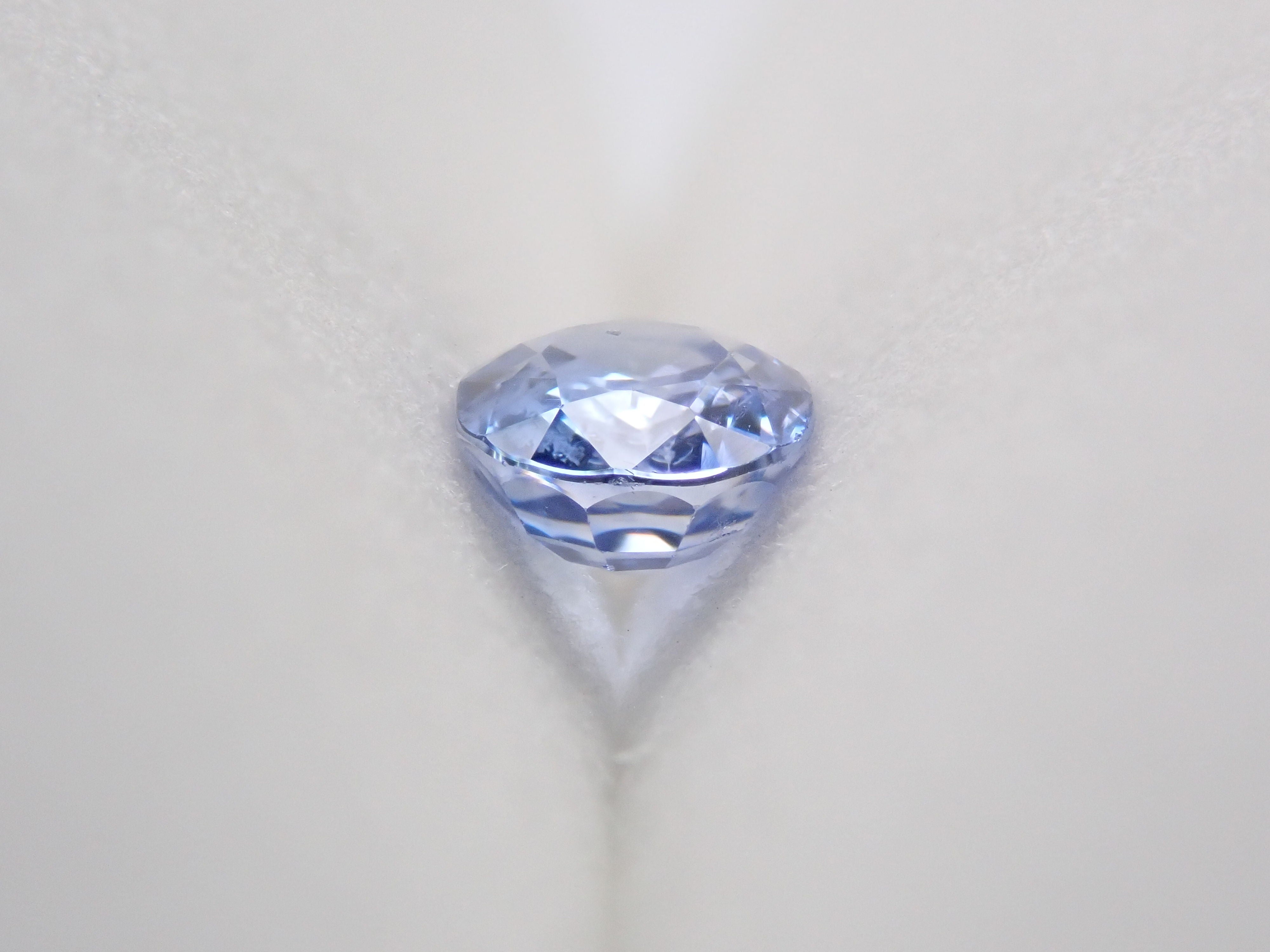 Sapphire (UV type) 0.699ct loose