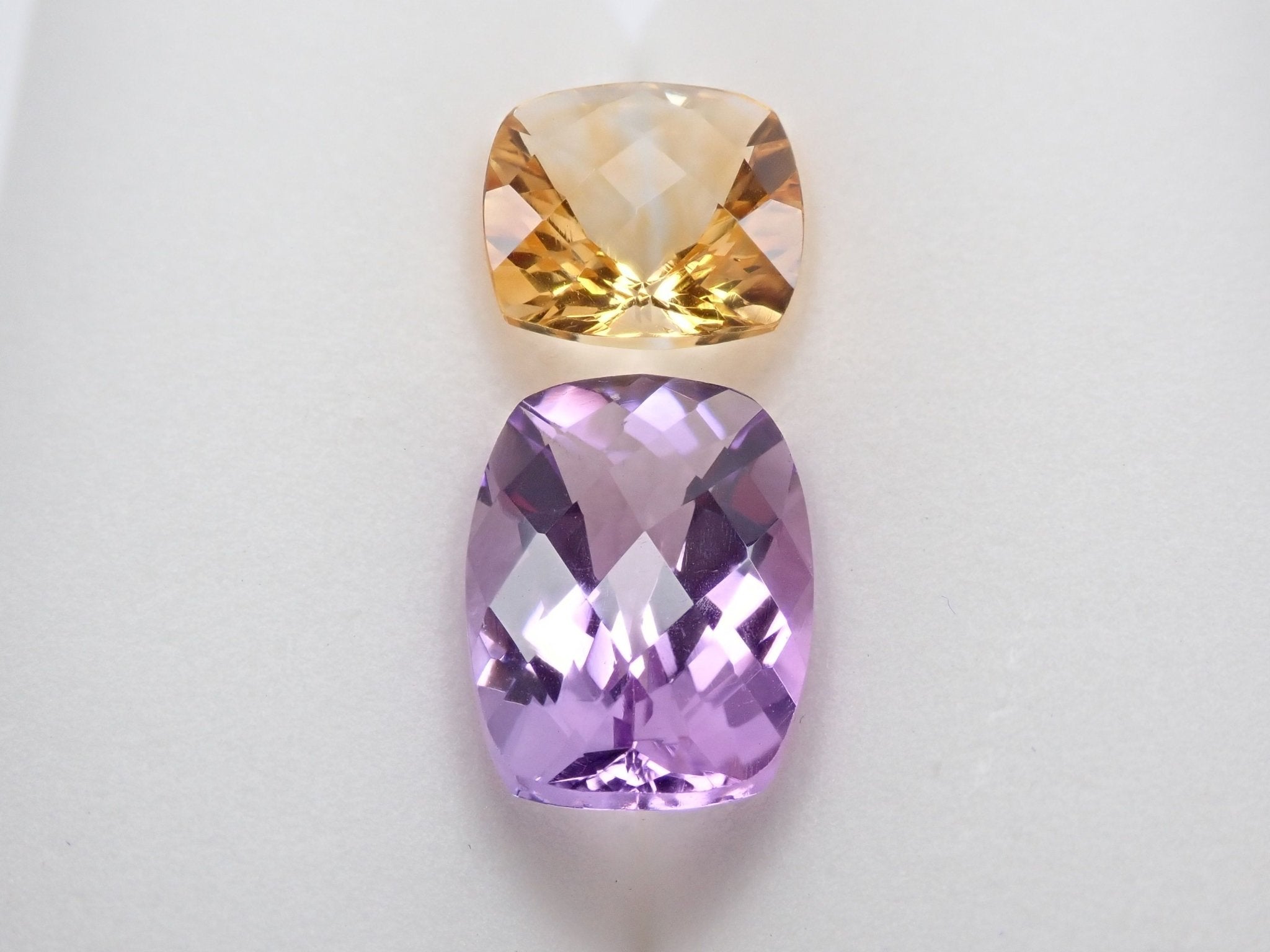 アメジスト 6.161ct、シトリン 3.805ct 2石セット - KARATZ STORE｜カラッツSTORE