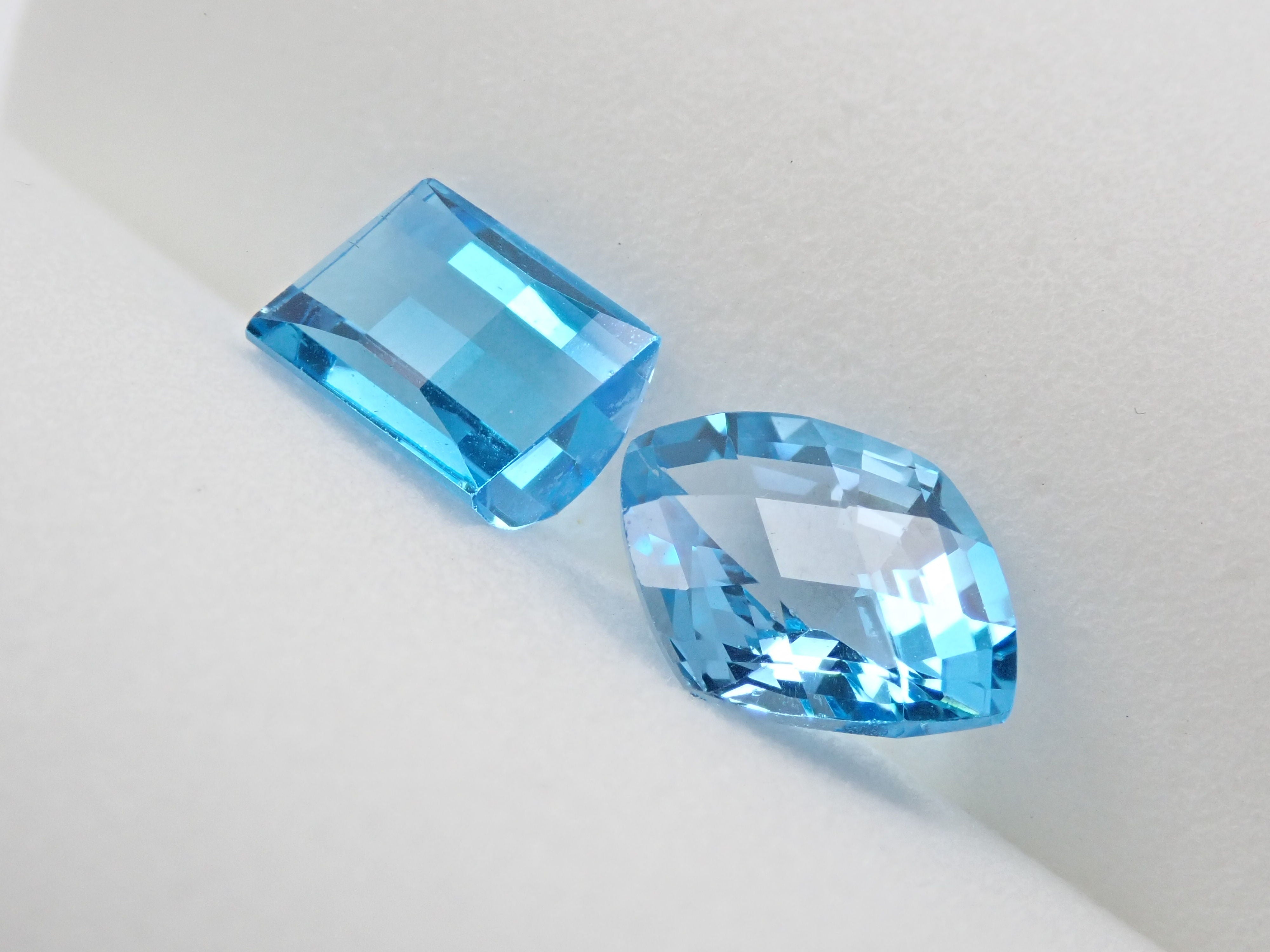 Swiss blue topaz 4.057ct loose