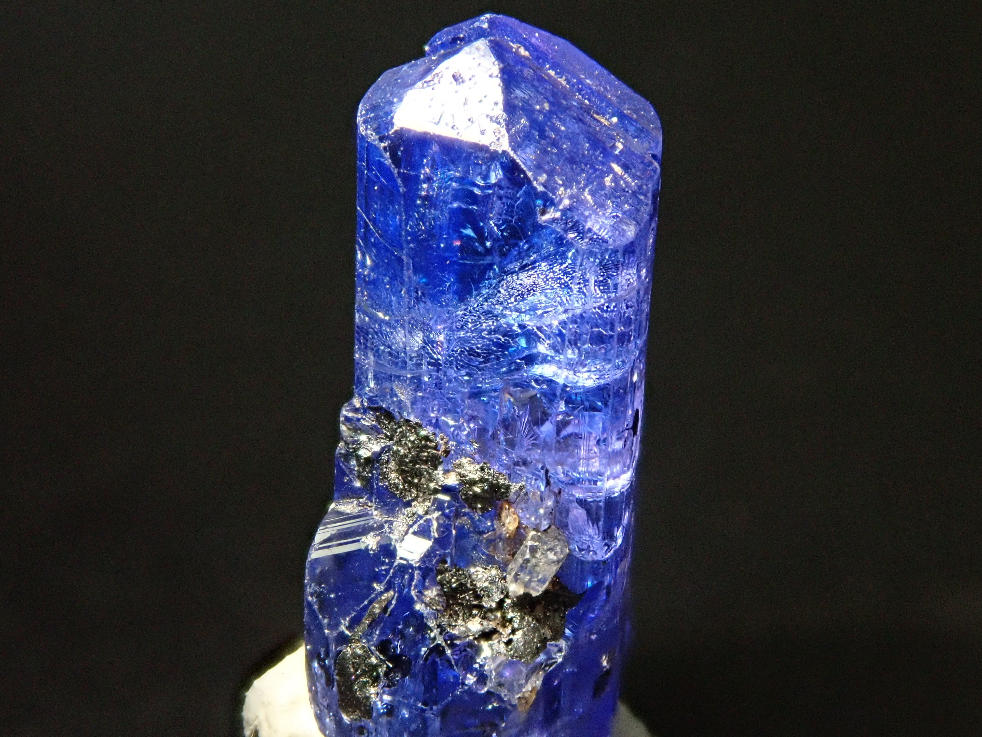 Tanzanite 5.028ct rough stone