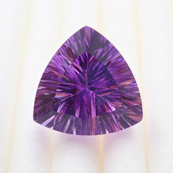 紫水晶 2.889 克拉裸石（凹面切割）