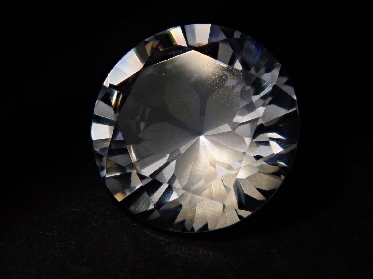 【さくらインカット】ダンビュライト 7mm/1.176ct《コラボ》ルース ワッペン付 - カラッツSTORE