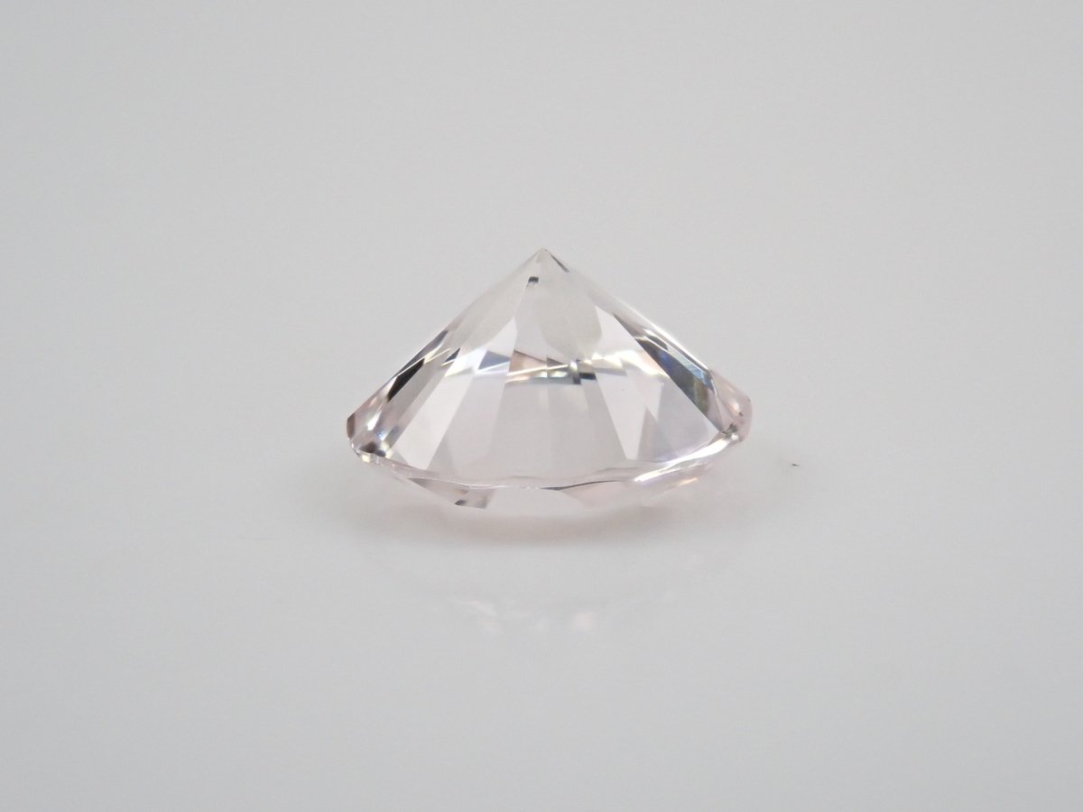 【さくらインカット】ダンビュライト 7mm/1.176ct《コラボ》ルース ワッペン付 - カラッツSTORE