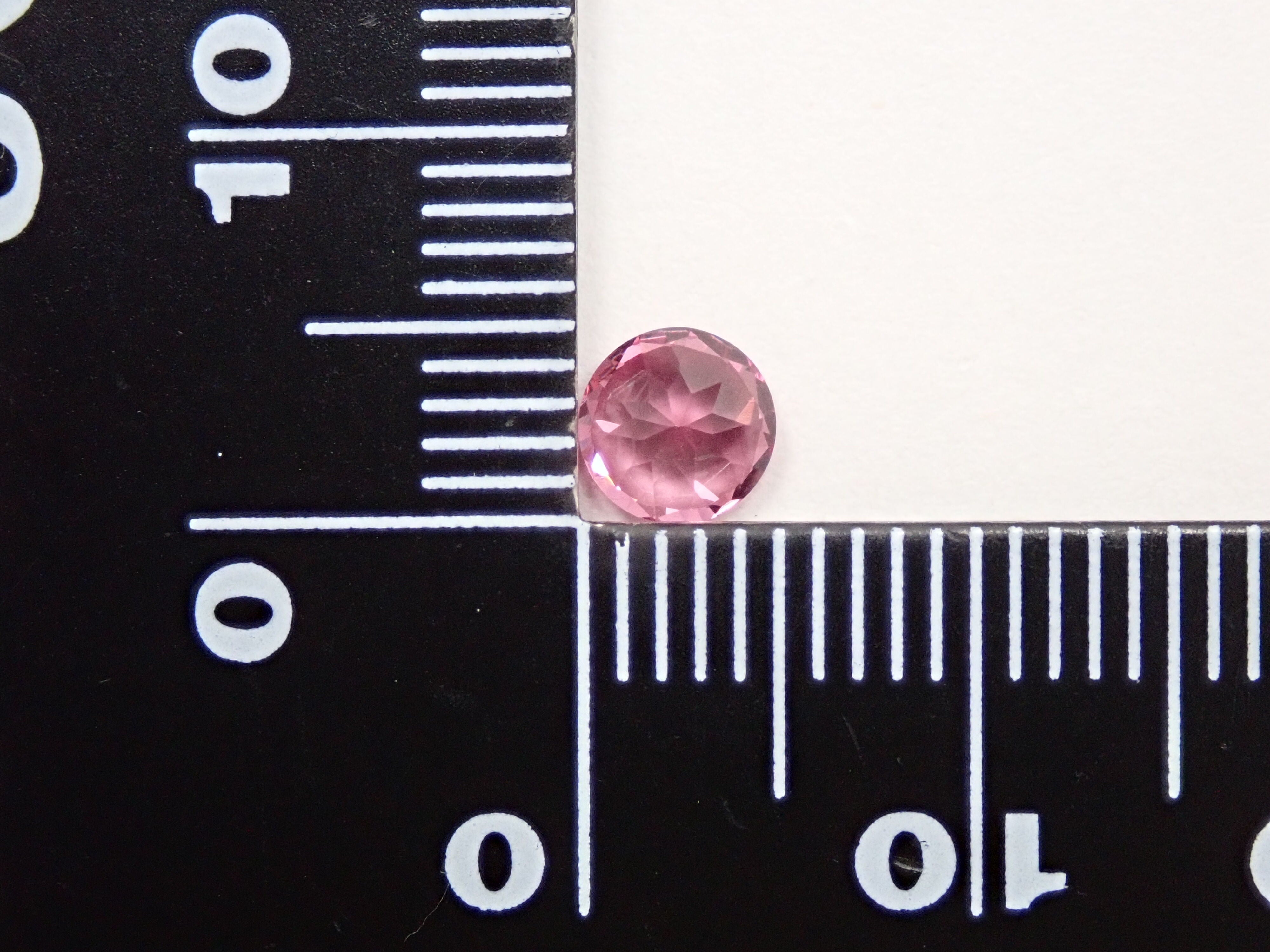 Malayan garnet 0.673ct loose