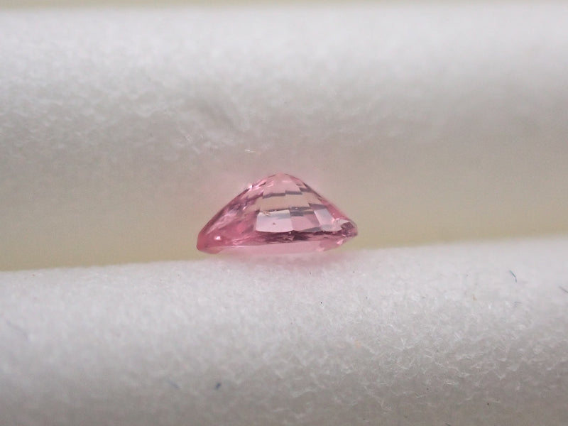 Padparadscha sapphire 0.072ct loose a with DGL