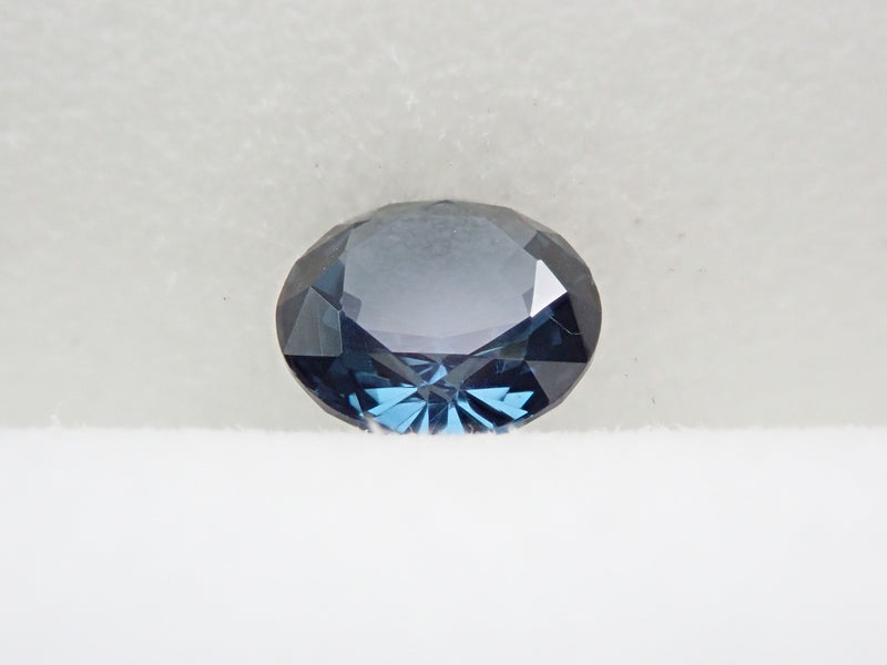 尖晶石 0.667 克拉裸石（藍色）