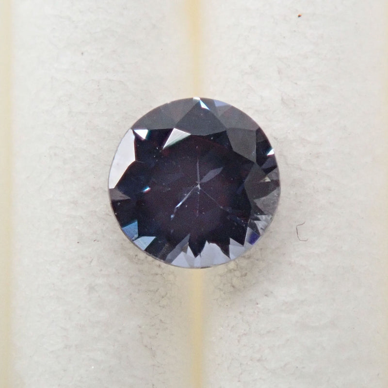 尖晶石 0.179 克拉裸石（灰色）