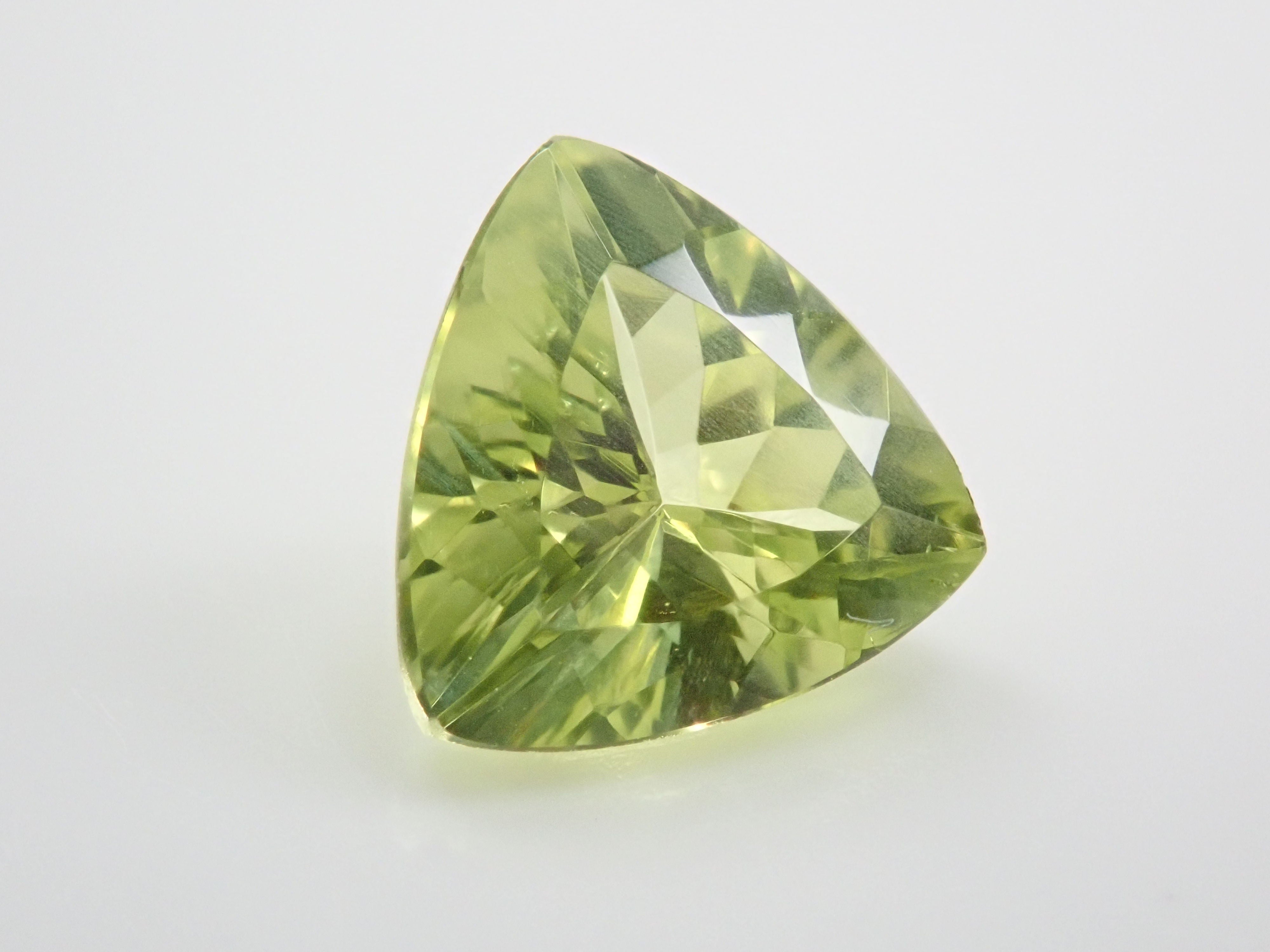 Parrot chrysoberyl 0.767ct loose