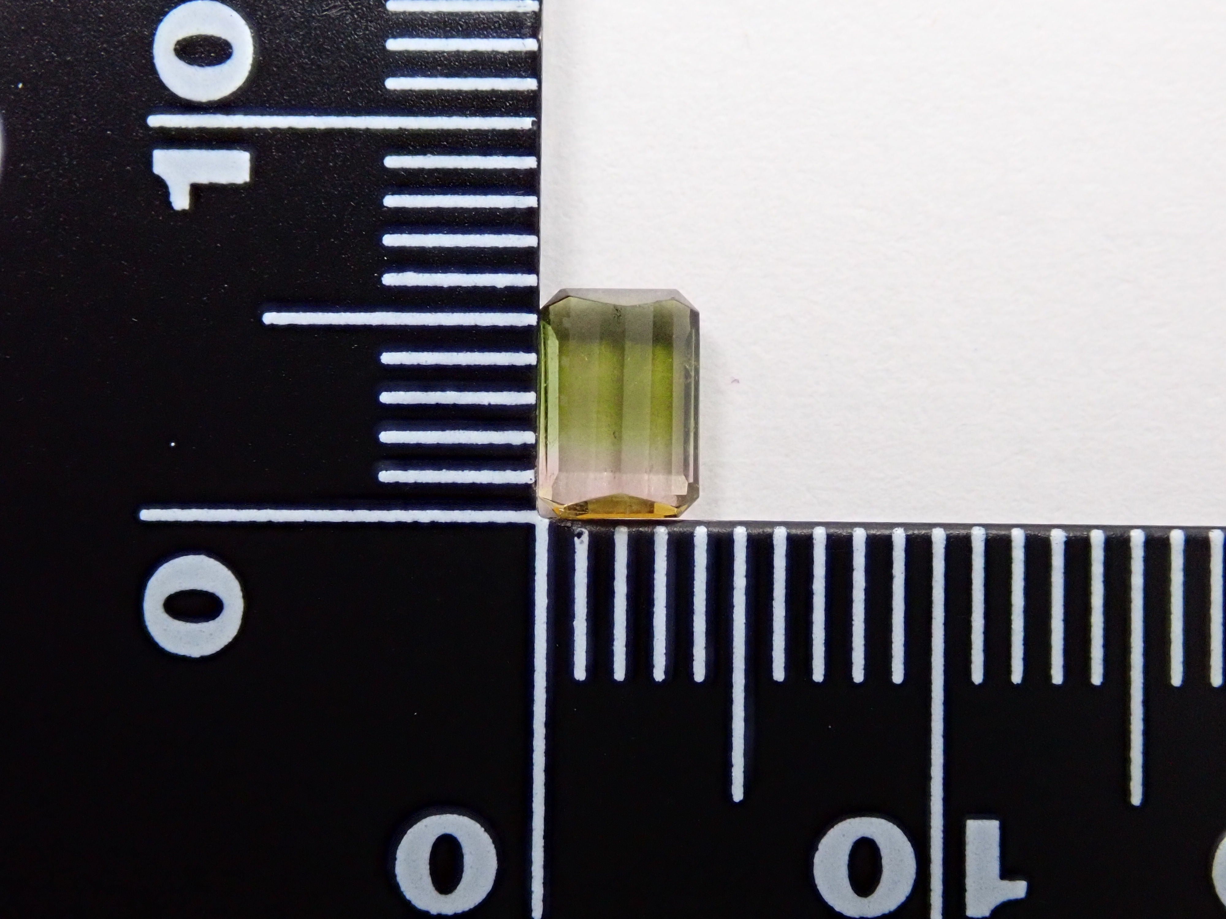 Bicolor tourmaline 0.701ct loose