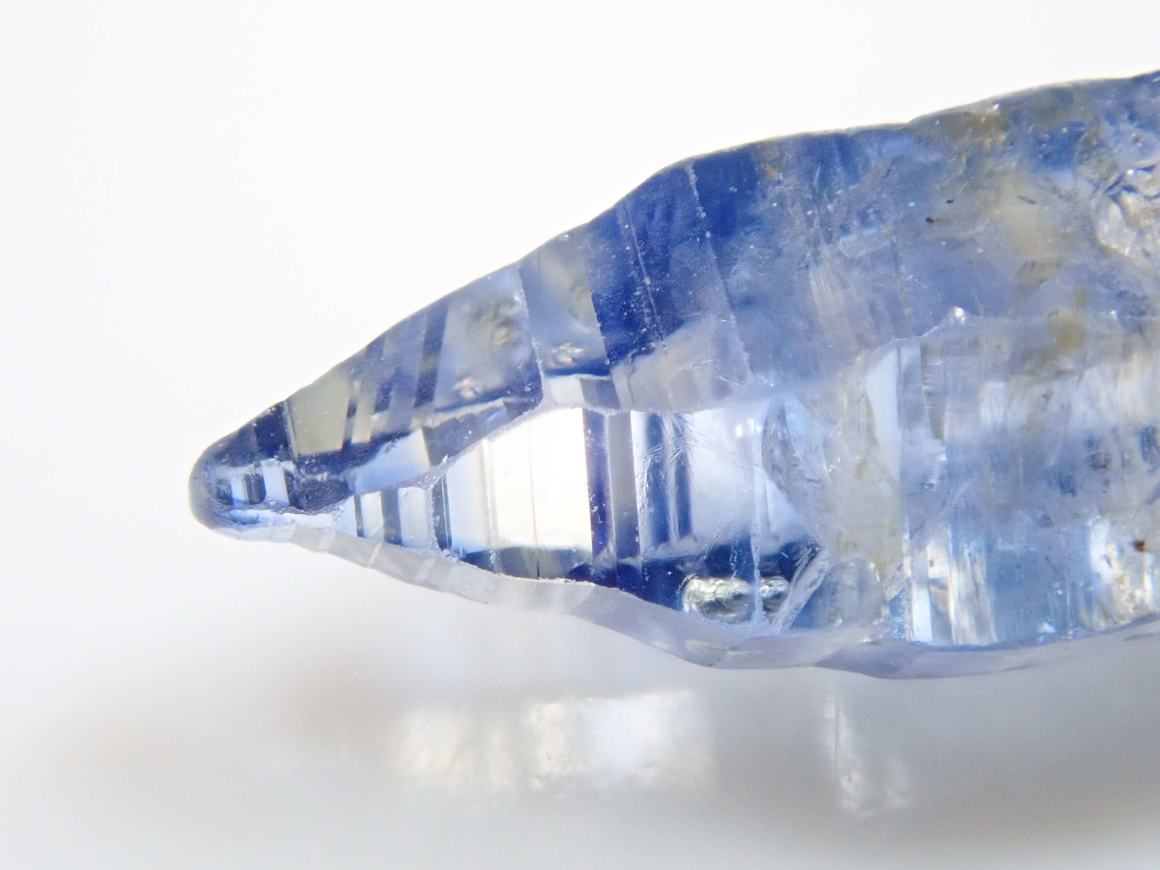 [Published in 12539647] Unheated blue sapphire 1.685ct loose