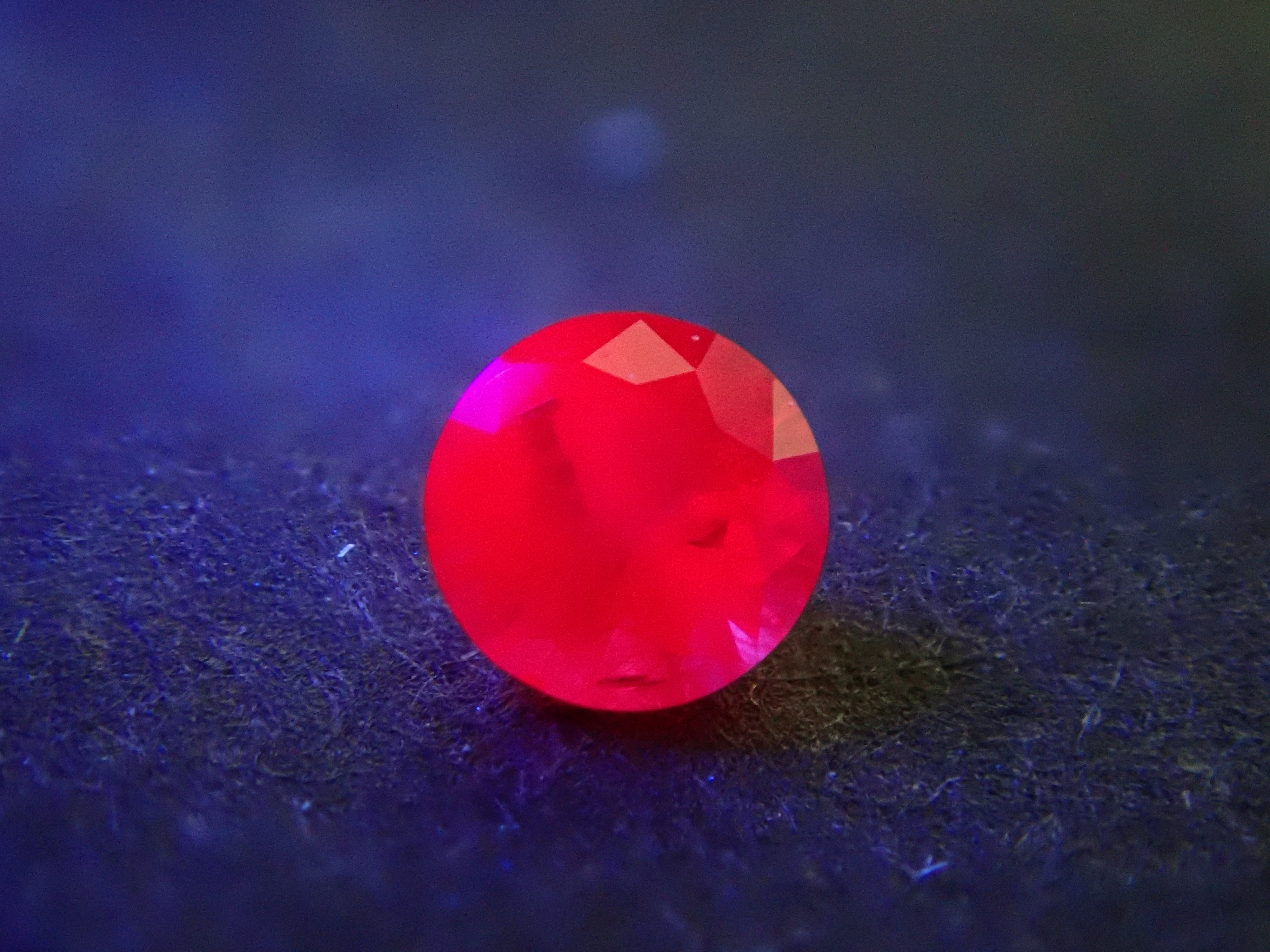 Ruby from Greenland 2.3mm/0.054ct loose with certificate