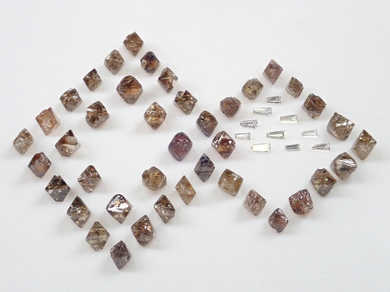 宝石ガチャ💎ソーヤブルダイヤモンド1石（4個に1つはVSクラス相当のテーパードカットダイヤが当たる)《複数購入割引有り》