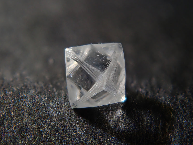 ダイヤモンド原石（ソーヤブル） 0.071ct原石