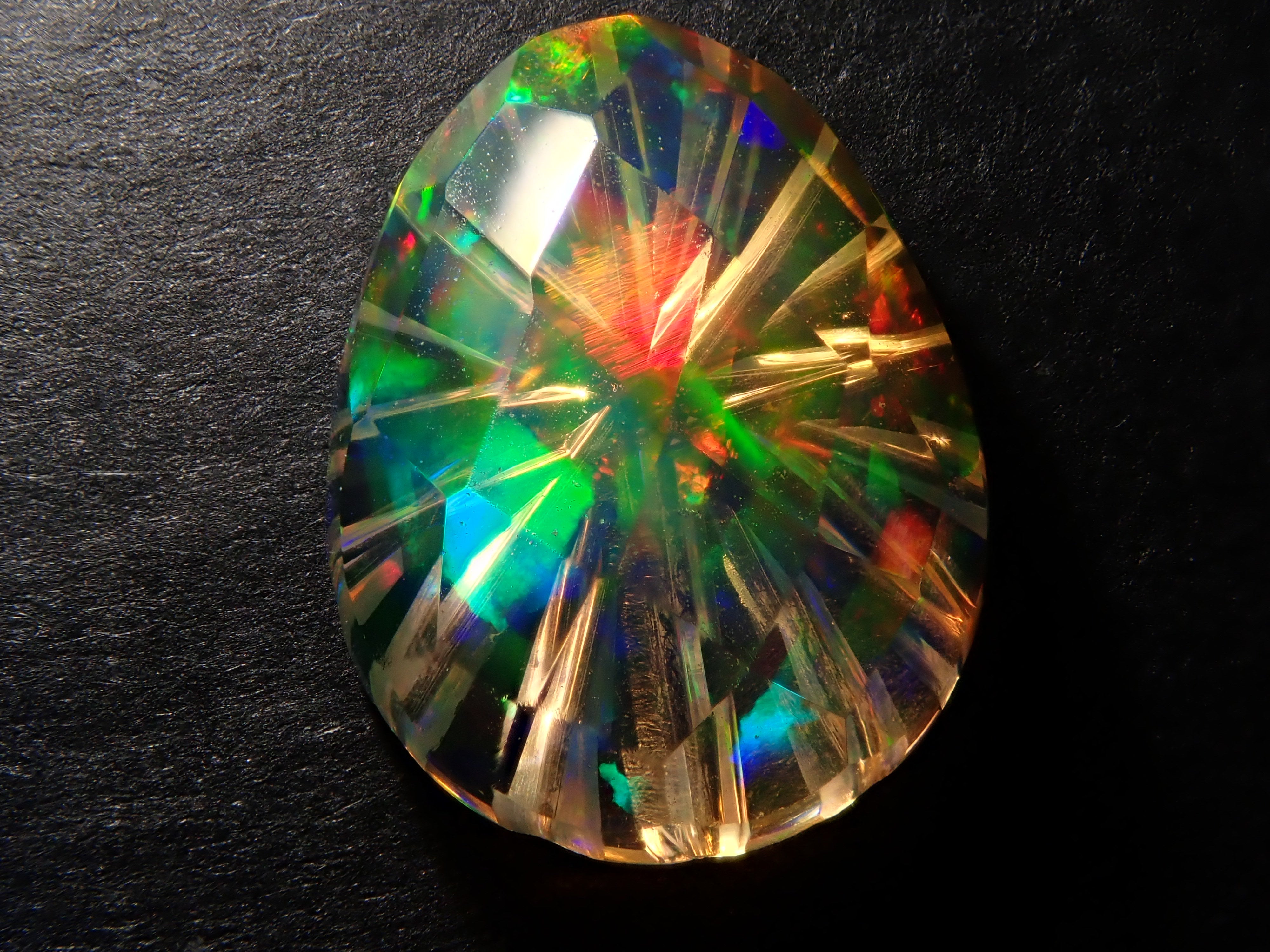 【甲州貴石切子】メキシコ産ファイアオパール 1.318ct《コラボ》ルース ワッペン付