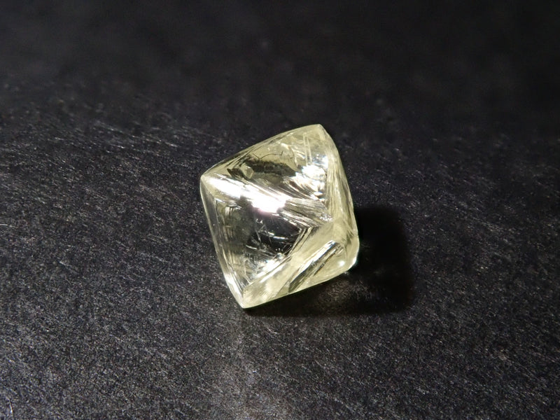 ダイヤモンド原石（ソーヤブル） 0.625ct原石 – カラッツSTORE
