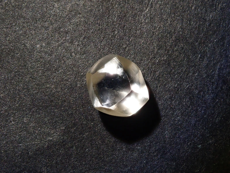 ダイヤモンド原石（メイカブル） 0.584ct原石