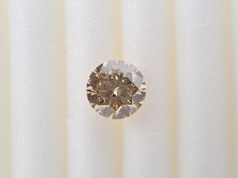 ファンシーオレンジイエローダイヤモンド 4.3mm/0.300ctルース(FANCY ORANGY YELLOW, SI-2)
