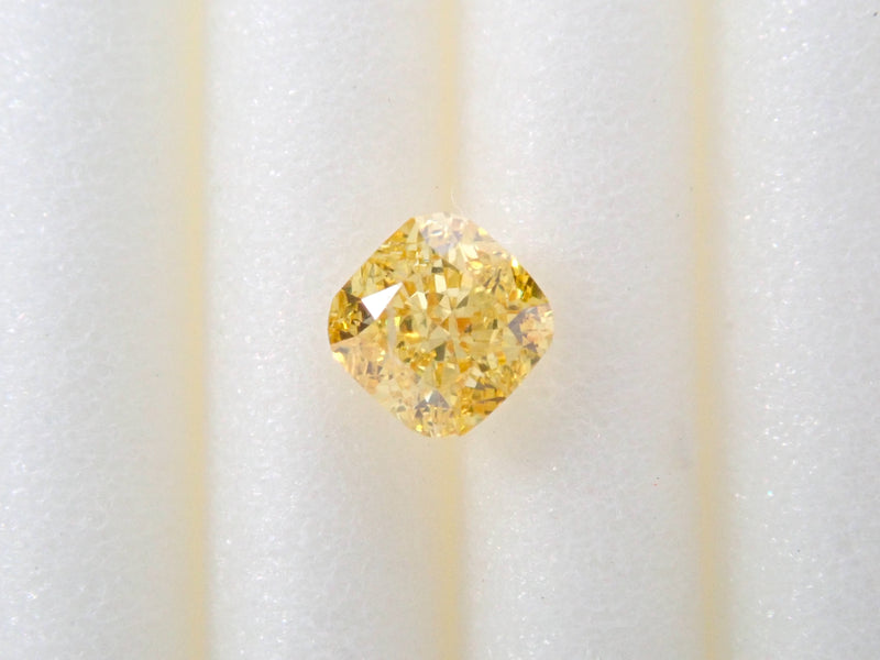ファンシービビッドイエローダイヤモンド 0.207ctルース(FANCY VIVID YELLOW, SI-1)
