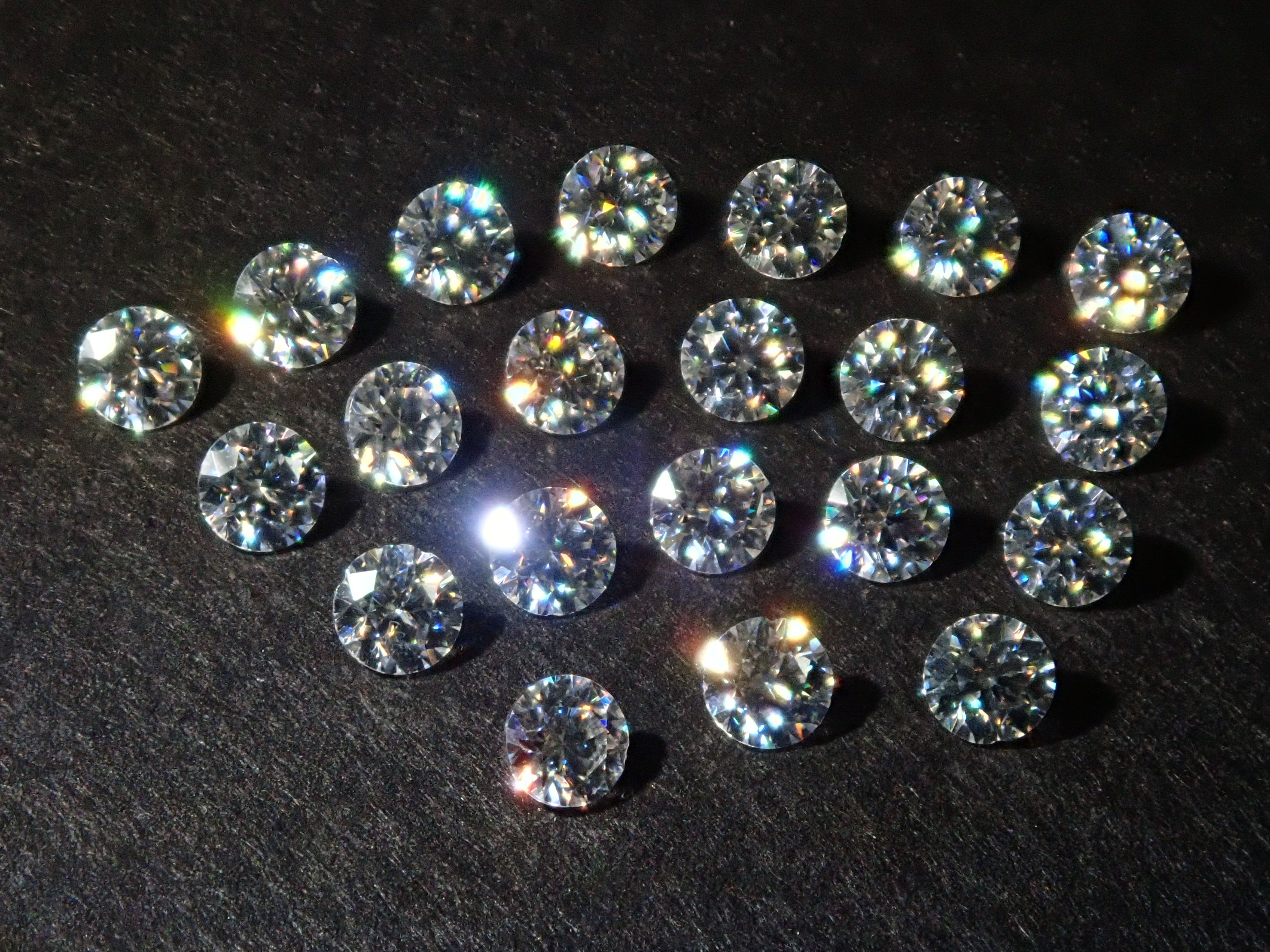 Synthetic moissanite 2 stones loose (2mm, H&amp;C)《Multiple purchase discount available》