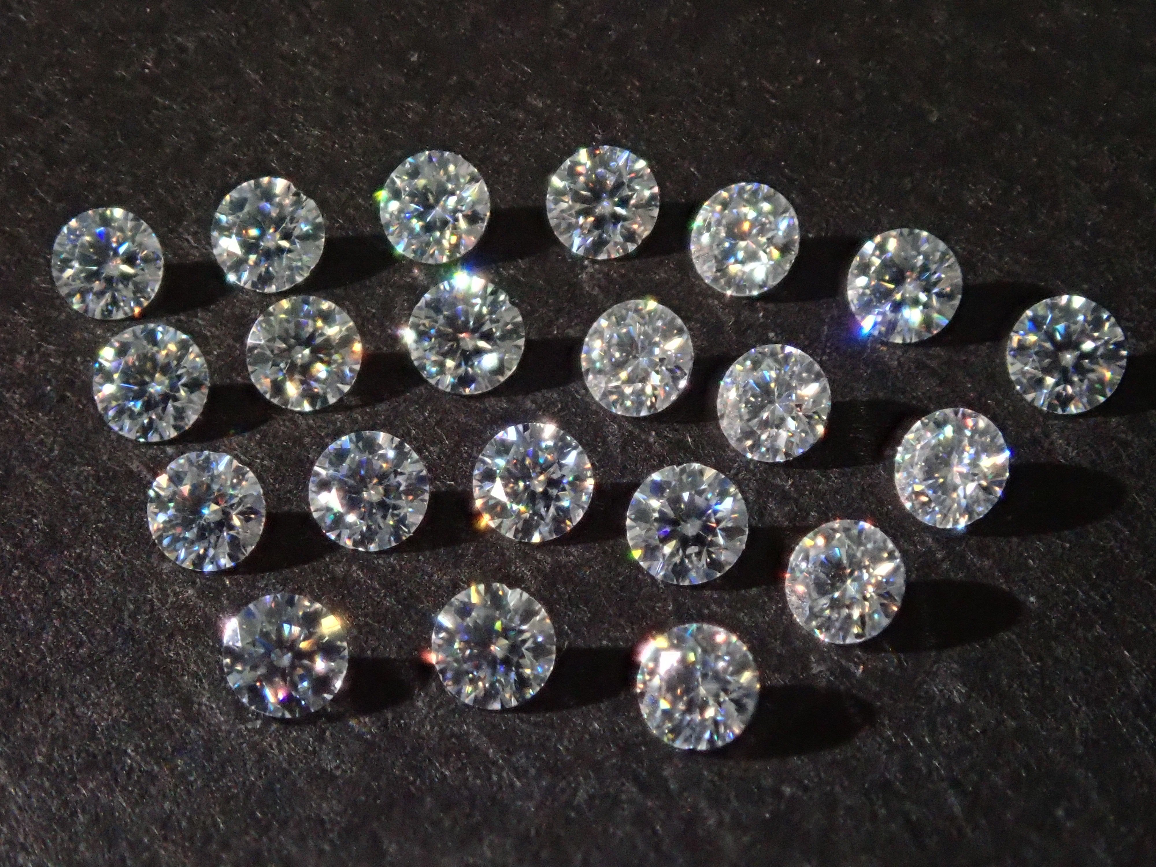 Synthetic moissanite 2 stones loose (2mm, H&amp;C)《Multiple purchase discount available》