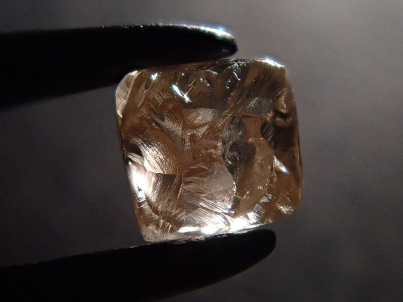 ダイヤモンド原石（ソーヤブル） 0.744ct原石