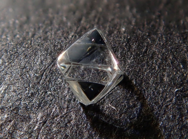 ジンバブエ産ダイヤモンド原石（ソーヤブル） 0.040ct原石