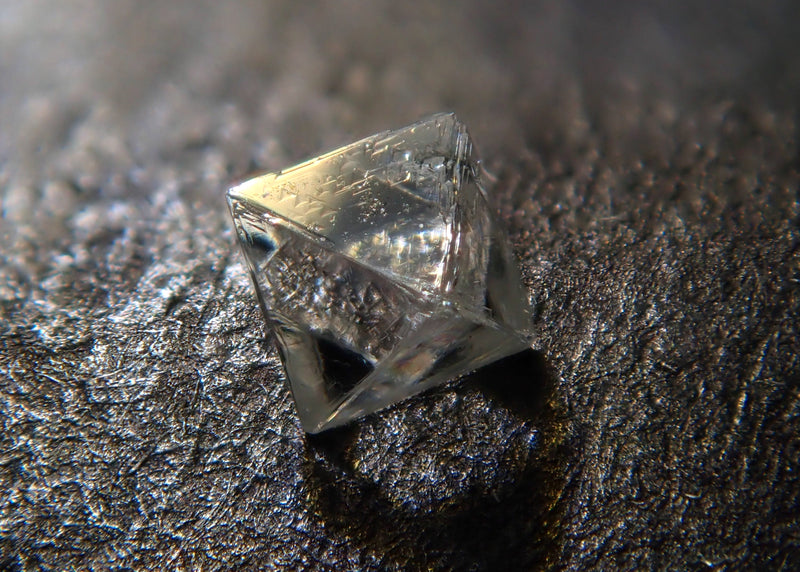 津巴布韋鑽石原石（可鋸切）0.054 克拉原石