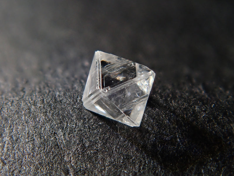 ジンバブエ産ダイヤモンド原石（ソーヤブル） 0.046ct原石