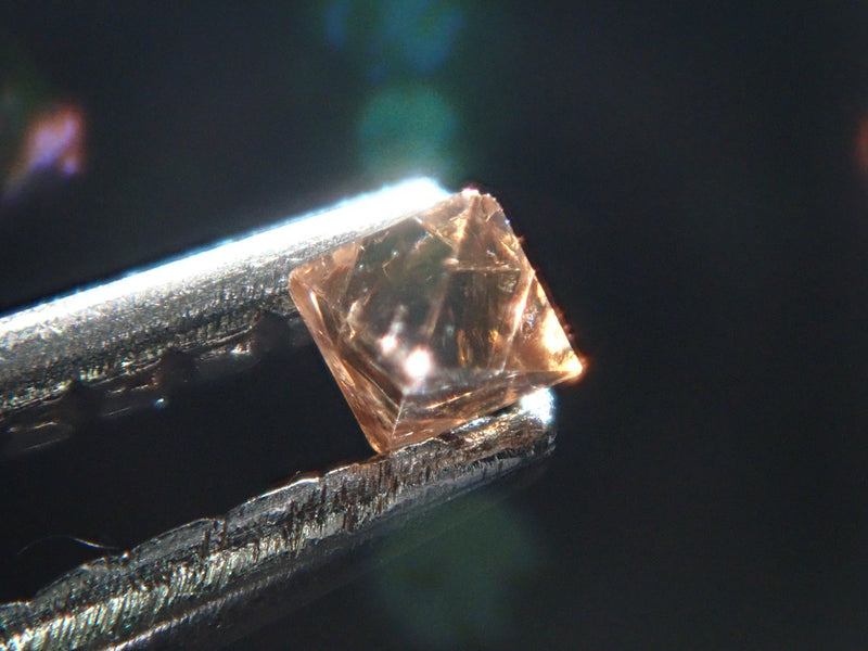 ジンバブエ産ダイヤモンド原石（ソーヤブル） 0.038ct原石
