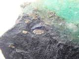 コロンビア産パイライト付きエメラルド 70.233ct原石