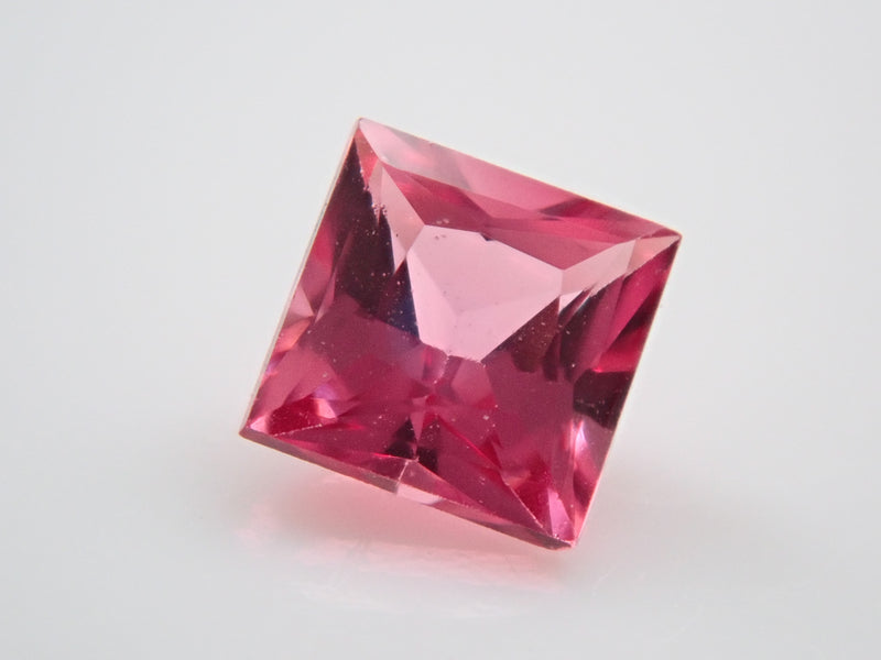 多様な Fancy Vivid Pink 0.172ct SI2 ピンクダイヤモンド
