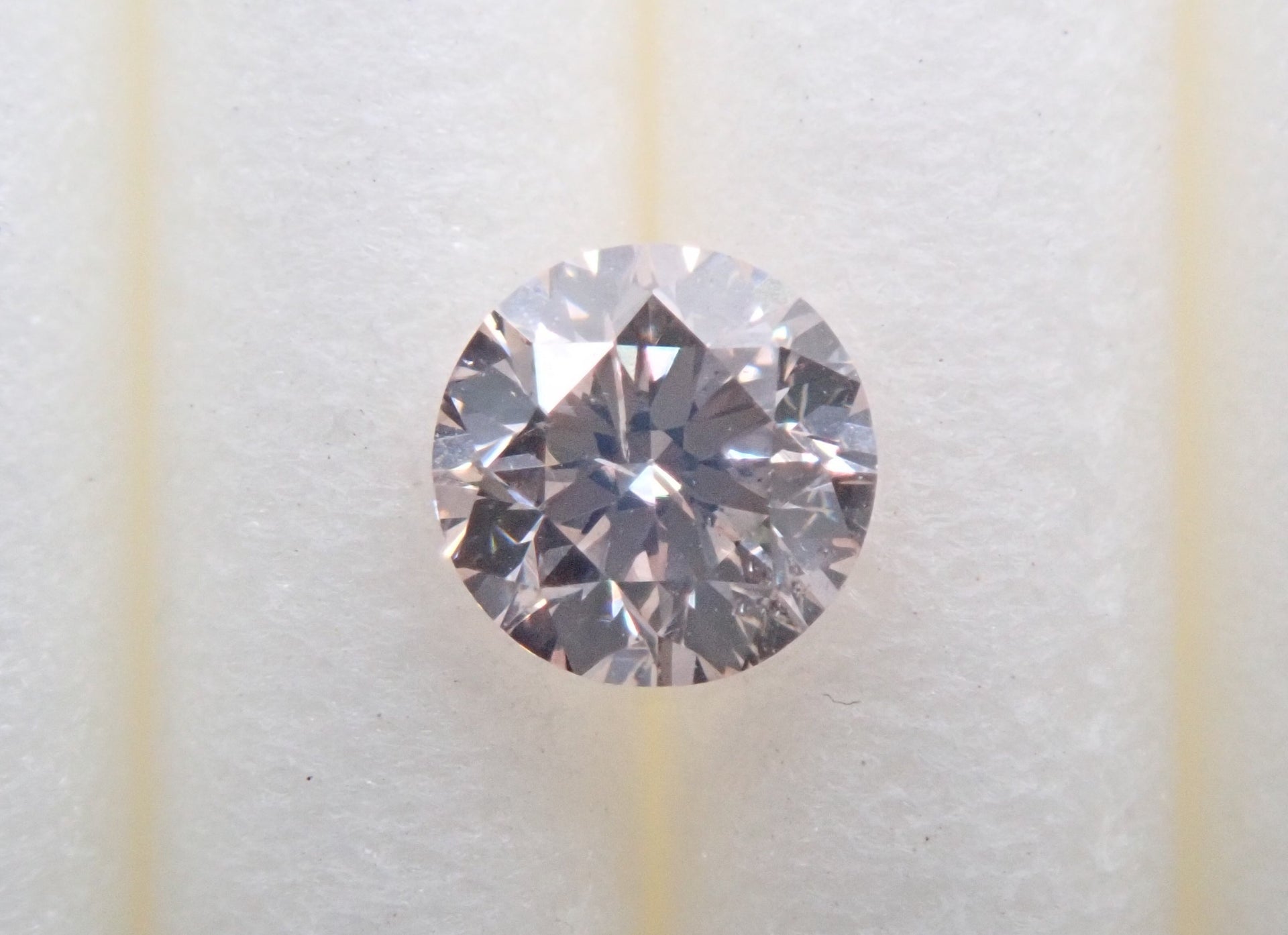 ピンクダイヤモンド 0.191ctルース(VERY LIGHT ORANGY PINK, SI2) 