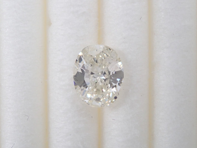 ダイヤモンド 0.373ctルース(L, VS2)