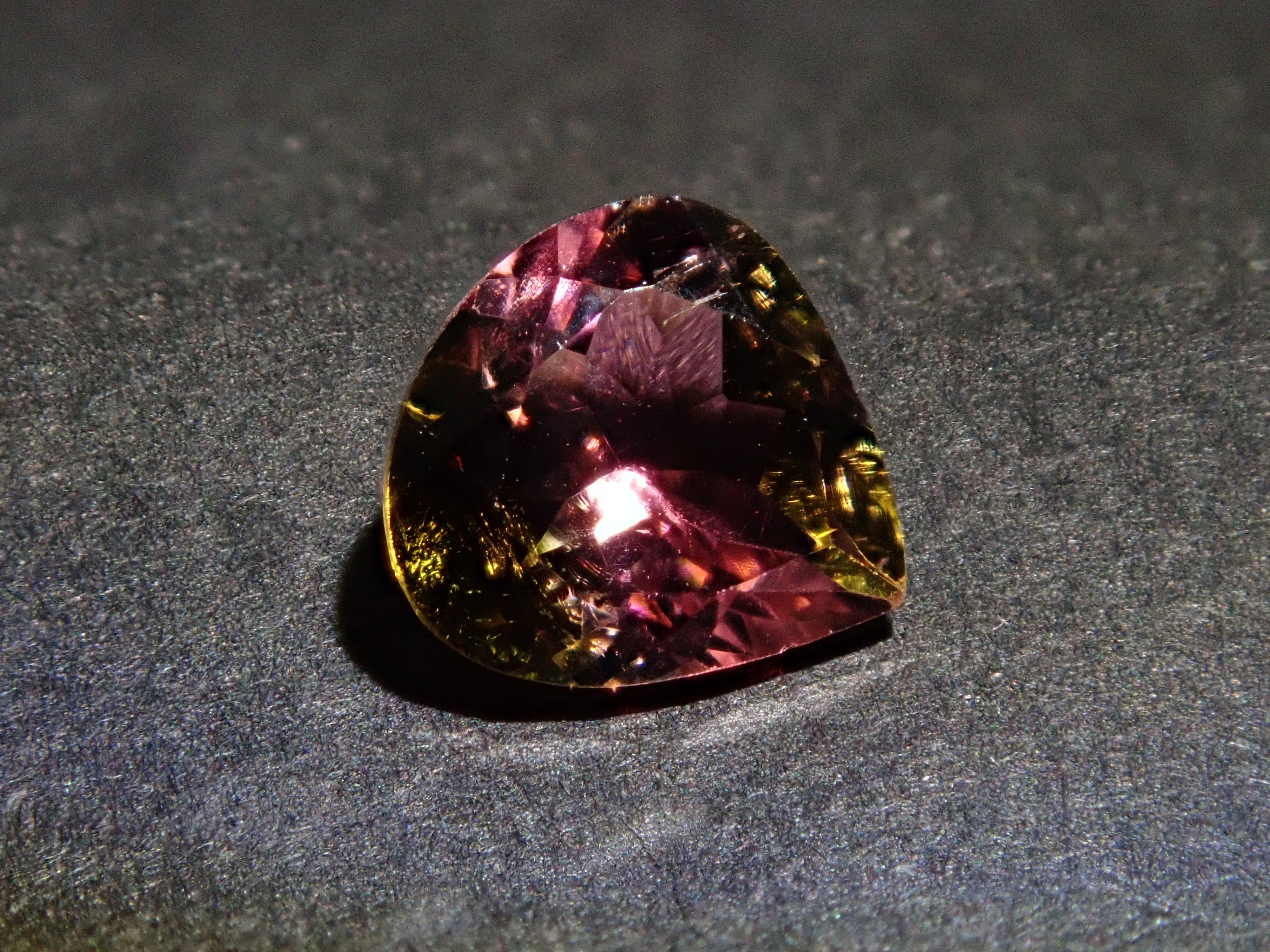 Bicolor tourmaline 0.440ct loose