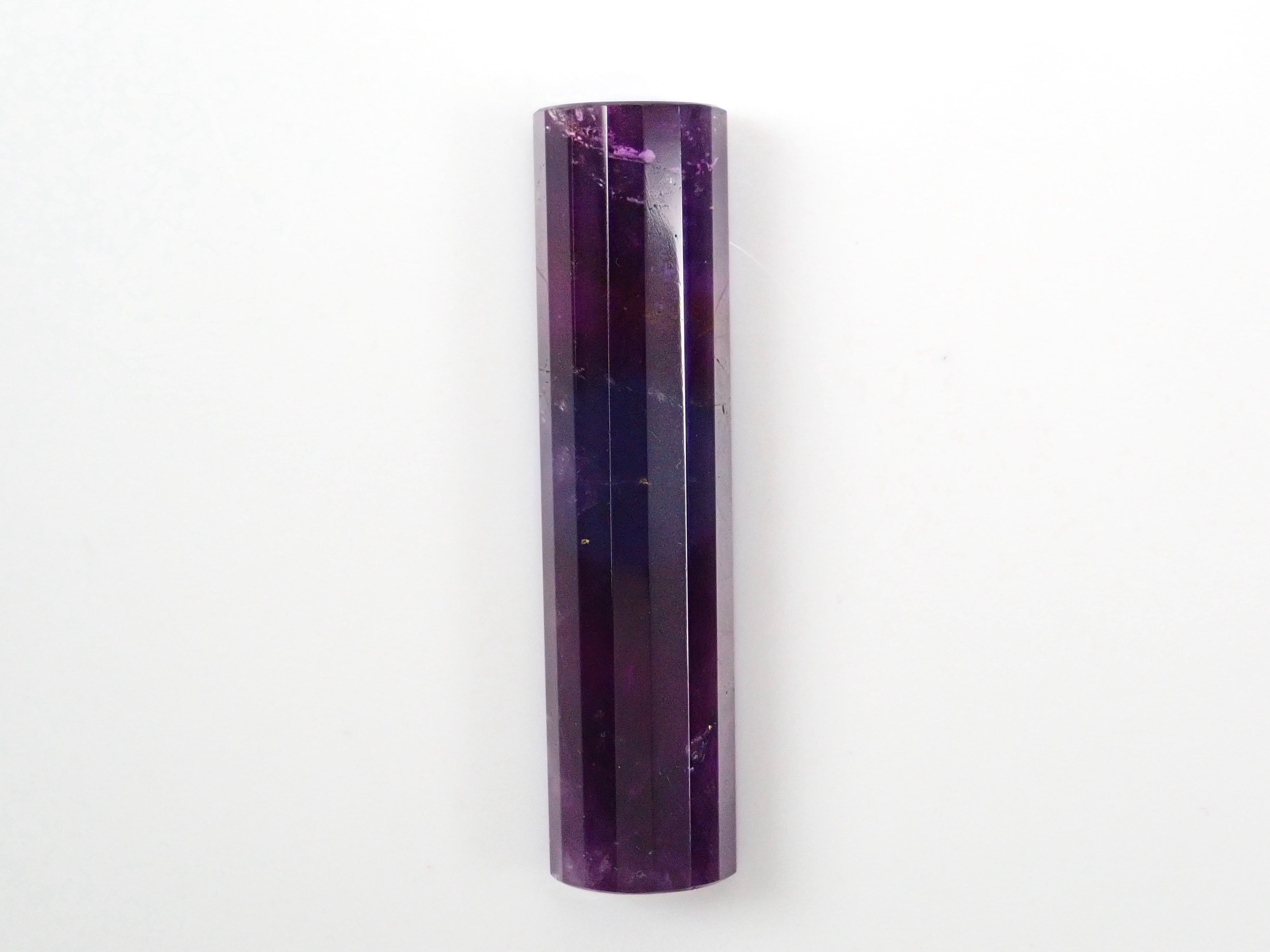 [Shimizu Precious Stone Representative Yukio Shimizu] Amethyst 28.610ct chopstick rest (step cut) with foil stamped sign and patch