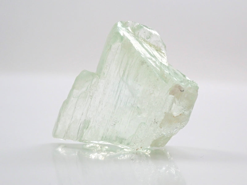 綠色鋰輝石 35.850 克拉原石