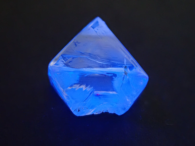 ダイヤモンド原石（ソーヤブル） 1.143ct原石・トライゴン有り（VSクラス相当）