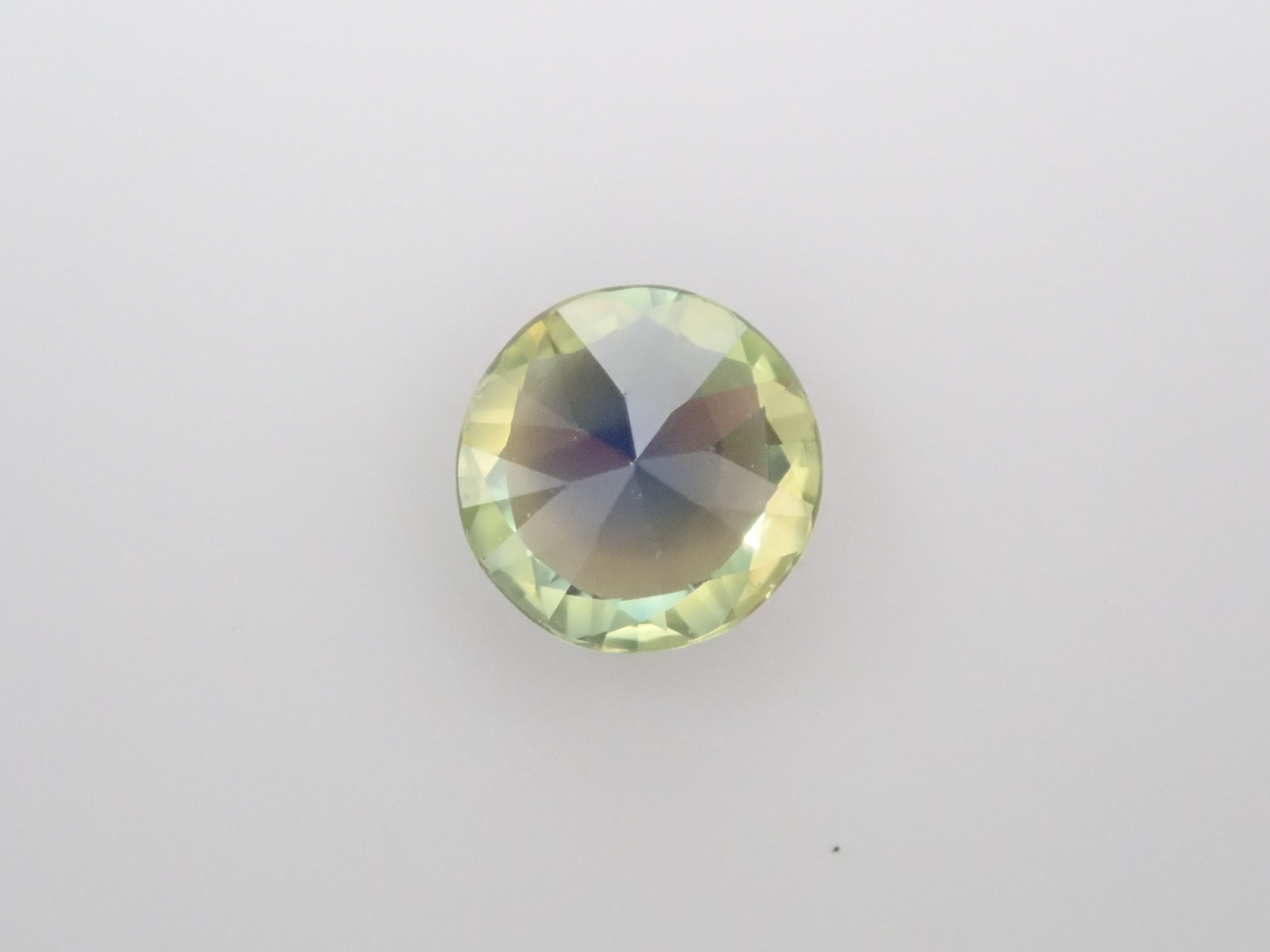 Bicolor sapphire 0.165ct loose