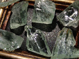 1 green spodumene rough stone (average 15ct)《Multiple purchase discount available》