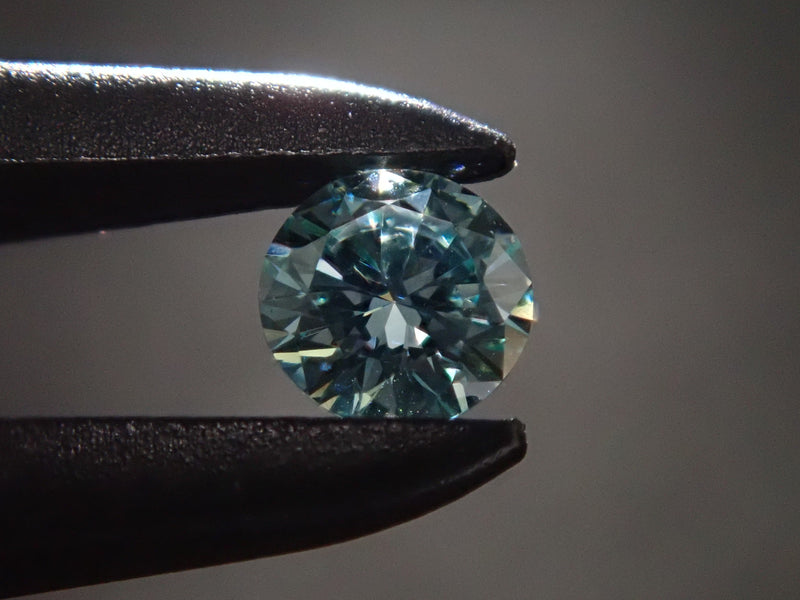 アイスブルーダイヤモンド 0.078ctルース（FANCY INTENSE GREEN BLUE／VVS-2）