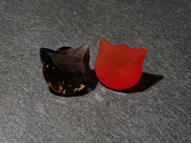 【猫カット】カーネリアン・スモーキークォーツ5mm 2石セットルース