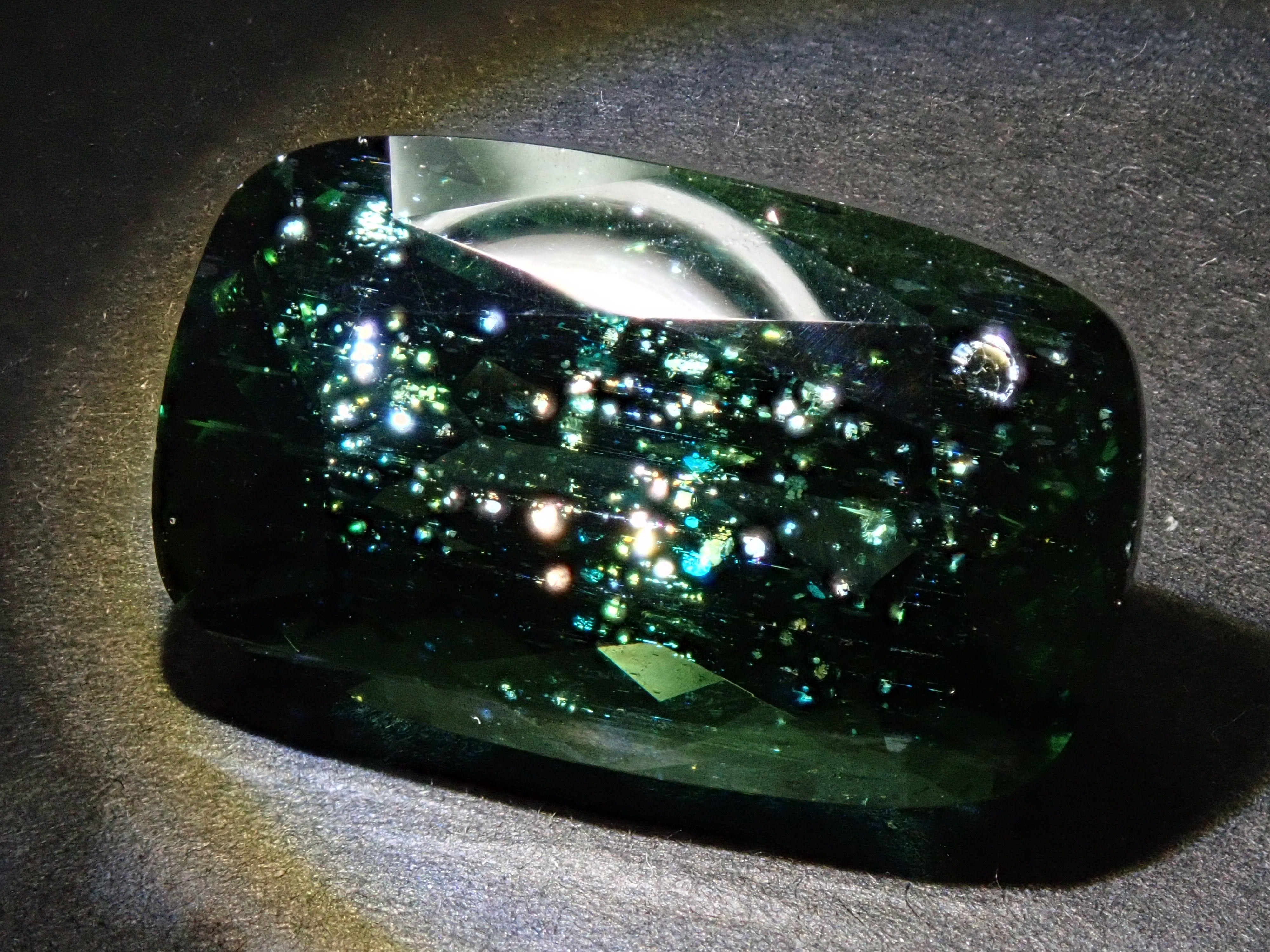 【12541121掲載】アパタイト 19.863ctルース