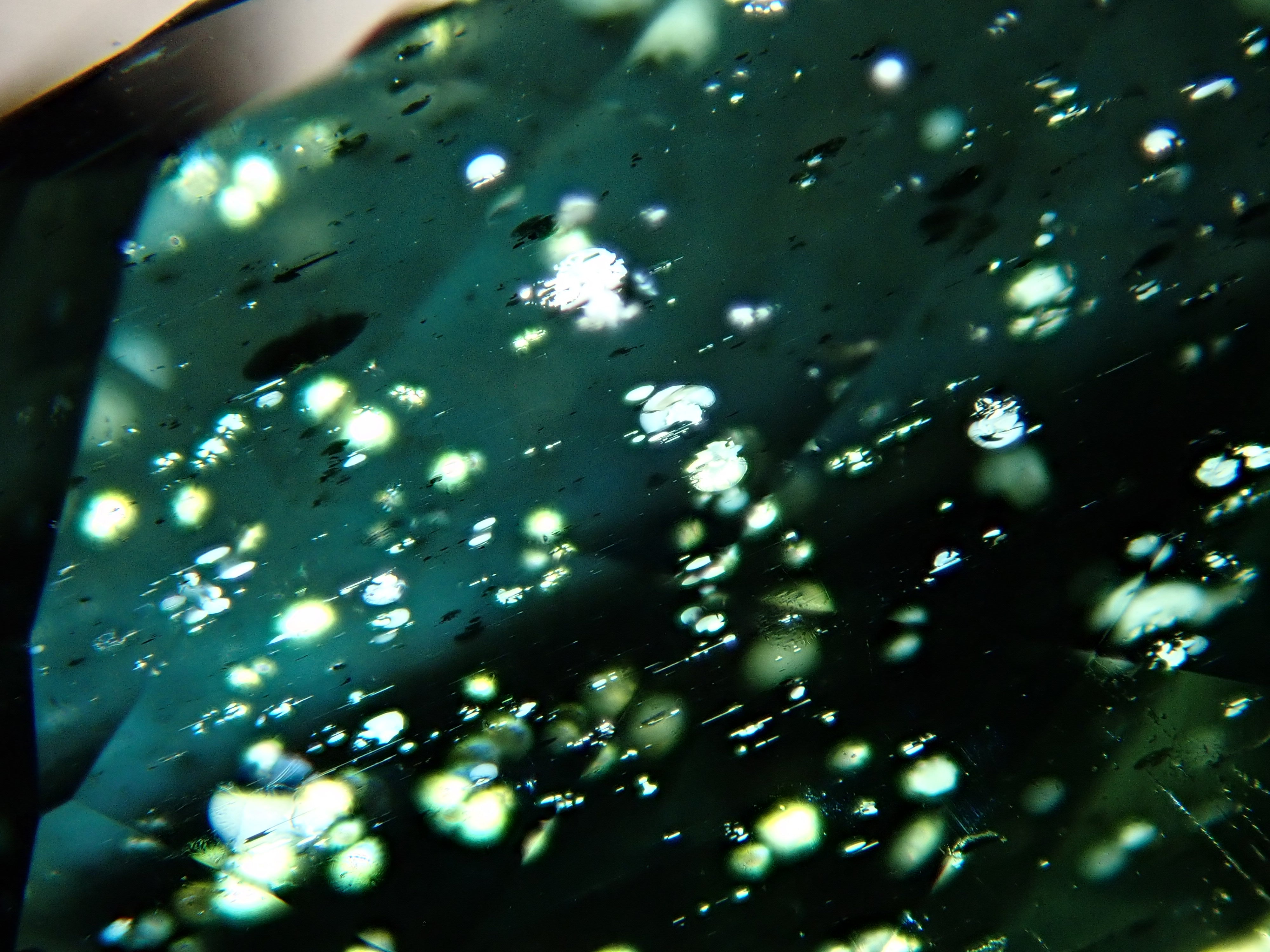 【12541121掲載】アパタイト 19.863ctルース