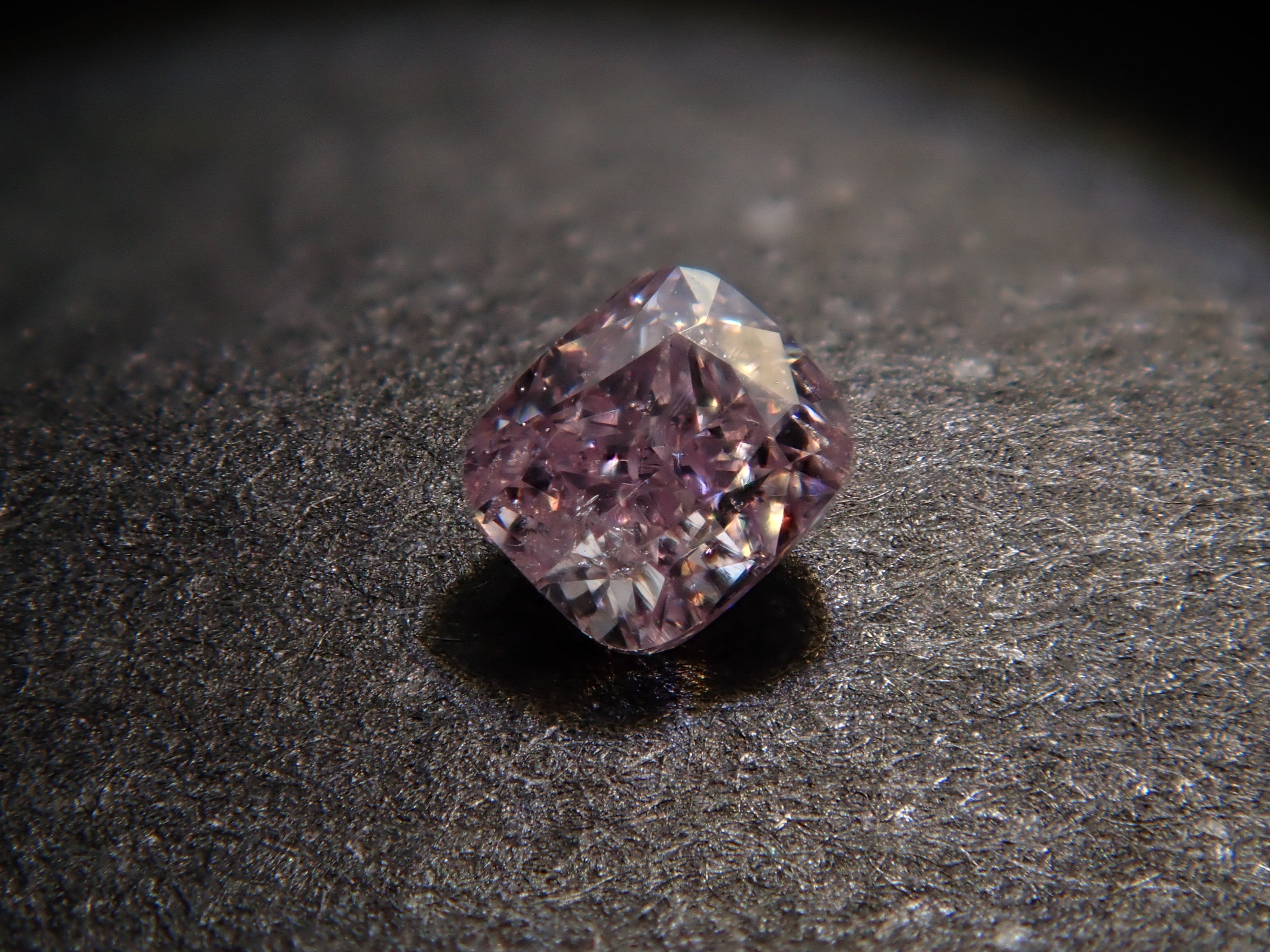 【32501451掲載】ピンクダイヤモンド 0.046ctルース(FANCY LIGHT PURPLISH PINK, SI-2)