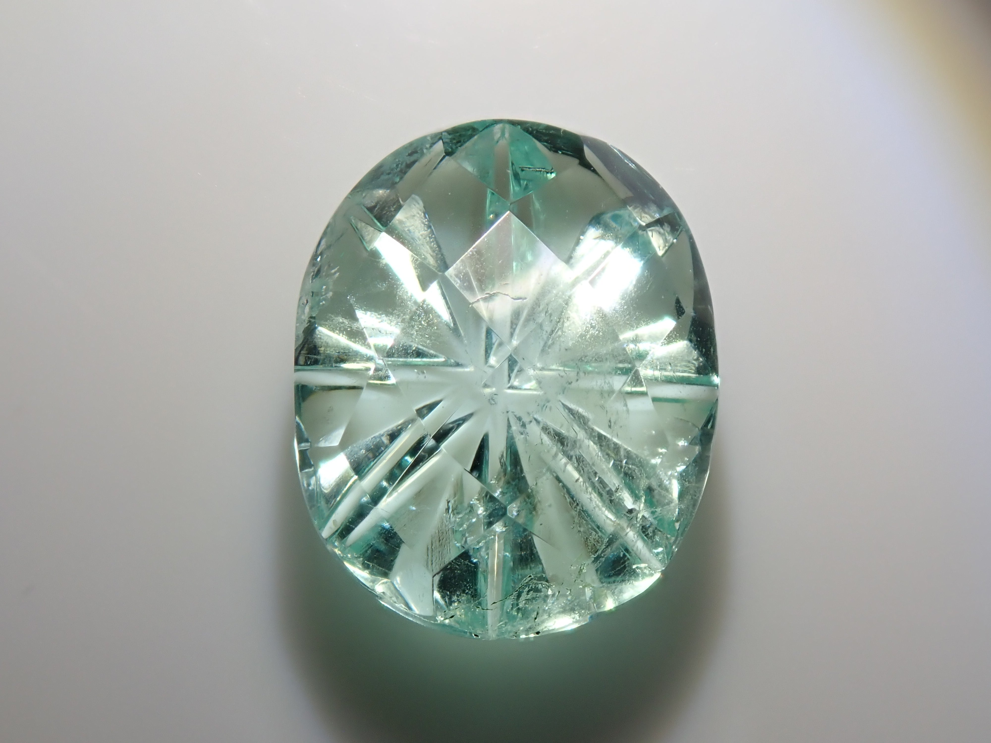 【甲州貴石切子】コロンビア産エメラルド 2.472ct《コラボ》ルース（チェッカーボード×昴） ワッペン付