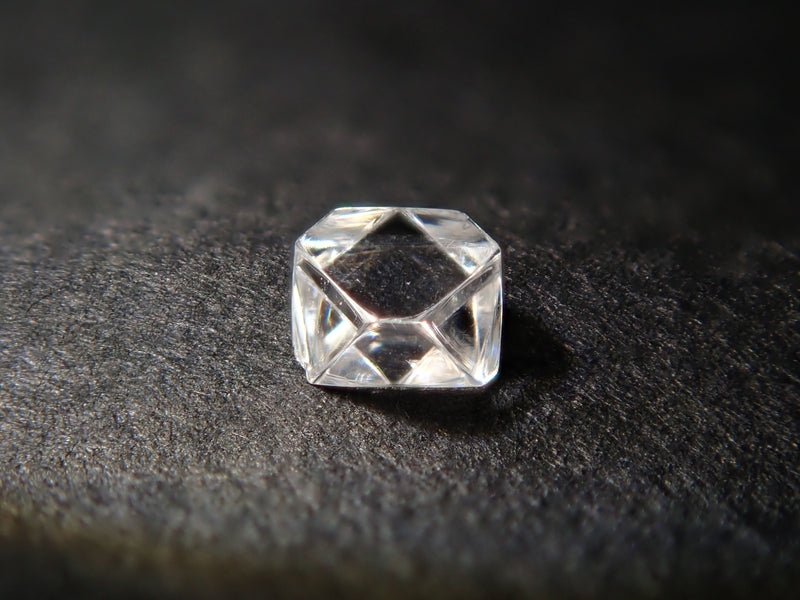 ダイヤモンド原石（ソーヤブル） 0.063ctルース