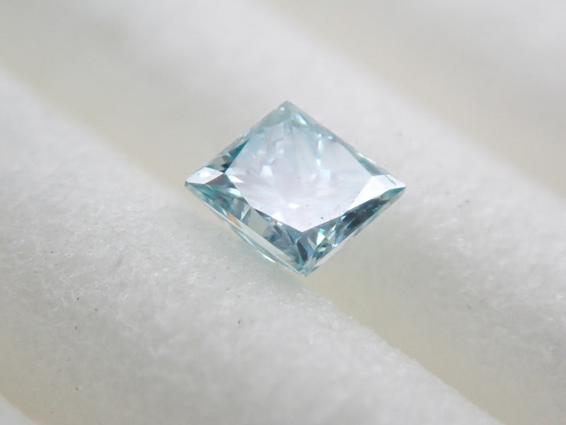 アイスブルーダイヤモンド 0.074ctルース（VSクラス相当）
