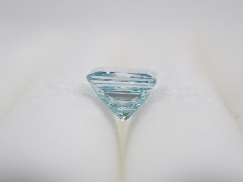 アイスブルーダイヤモンド 0.095ctルース（プリンセスカット,VSクラス相当）