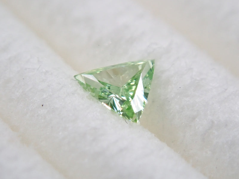 ミントグリーンダイヤモンド（トリートメント） 0.063ctルース（VSクラス相当）
