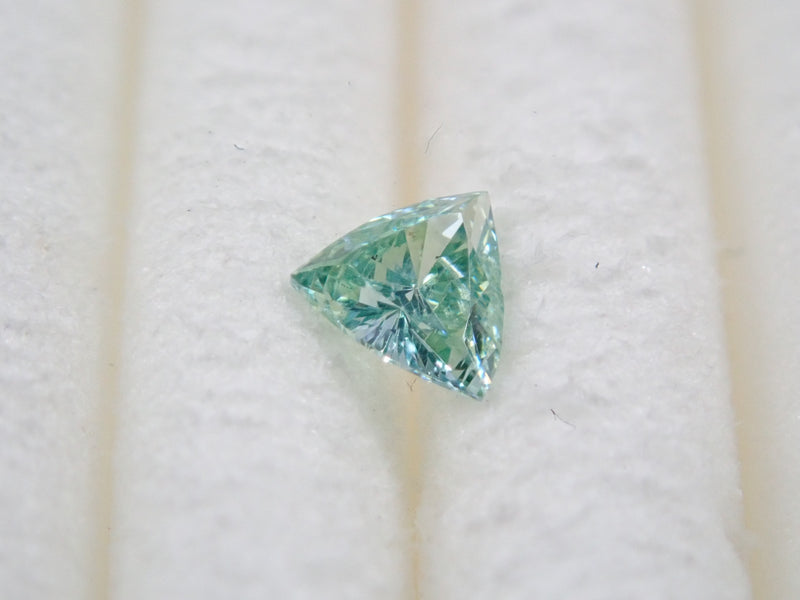 アイスブルーダイヤモンド 0.075ctルース